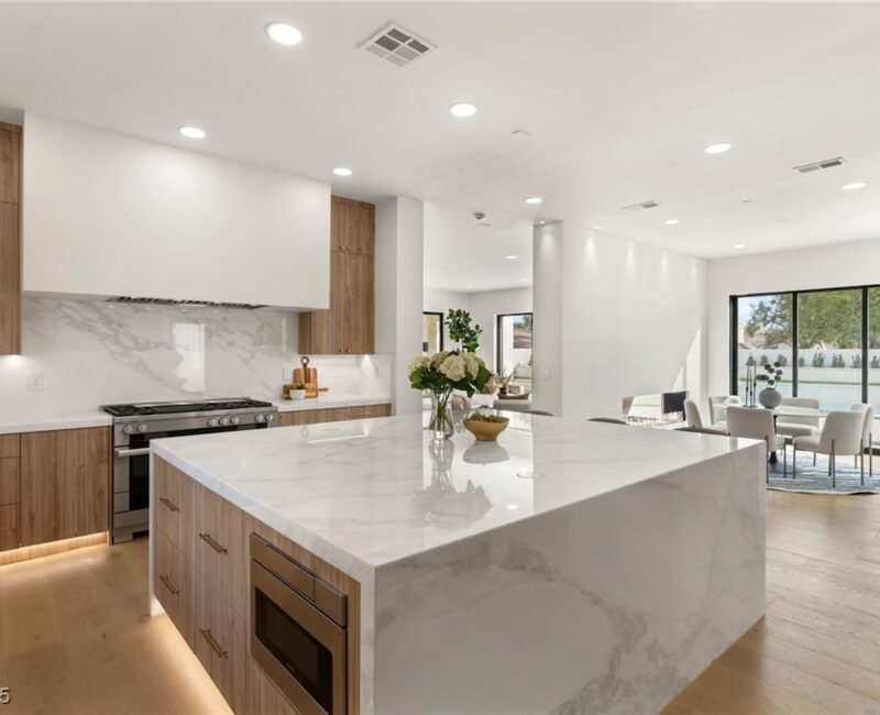 dining and kitchen area