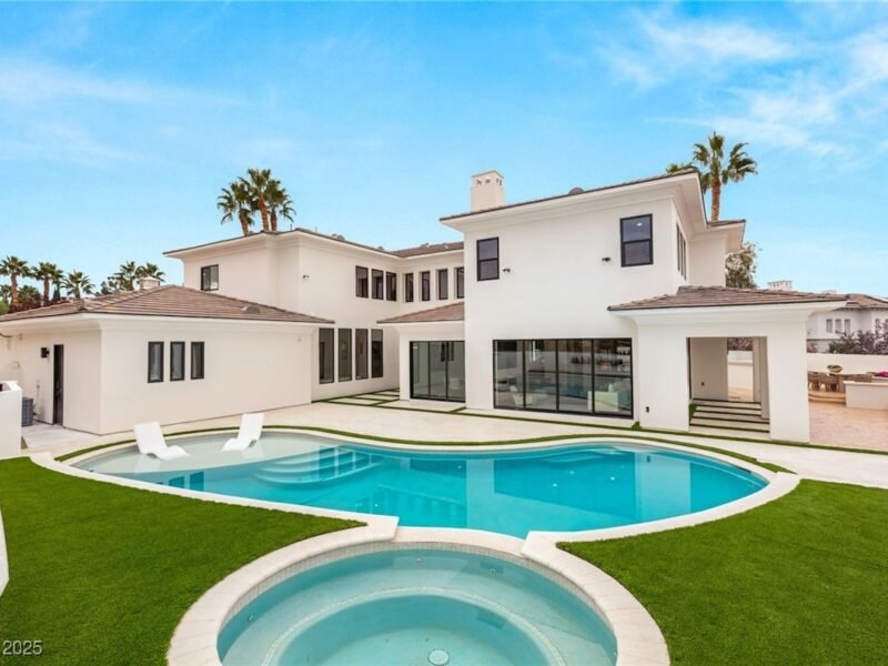 image of elegant style house with swimming